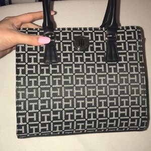 Tommy Hilfiger purse